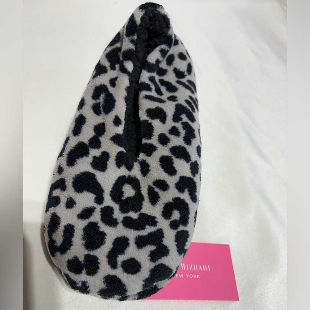 NWT Isaac Mizrahi Black and White Patterned Slippers